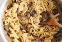 Creamy Vegan Mushroom Stroganoff