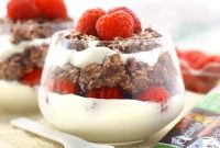 Chocolate Raspberry Overnight Oat Delight